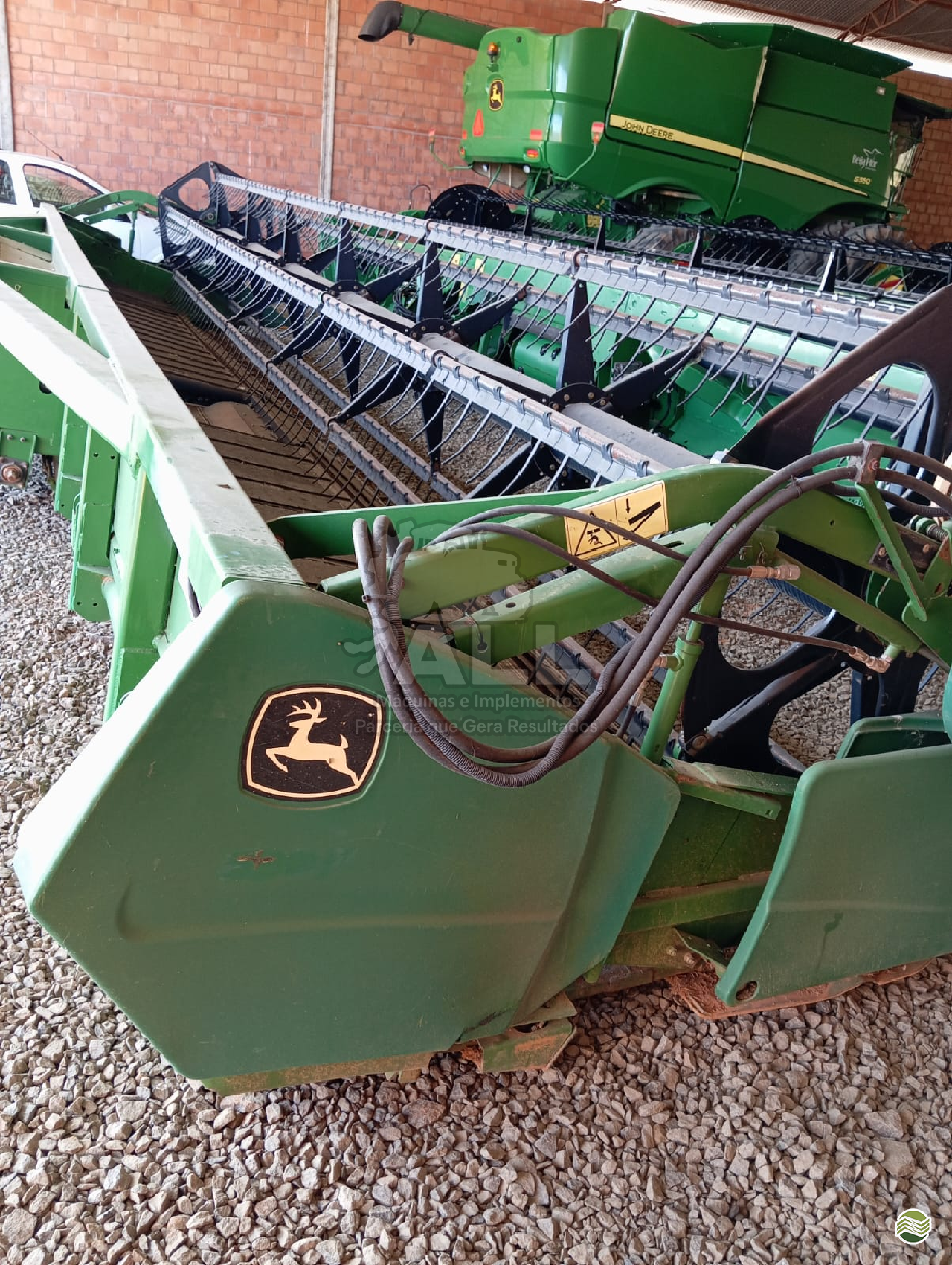 PLATAFORMA COLHEITADEIRA JOHN DEERE SERIE 600 ALL Máquinas e Implementos RONDONOPOLIS MATO GROSSO MT